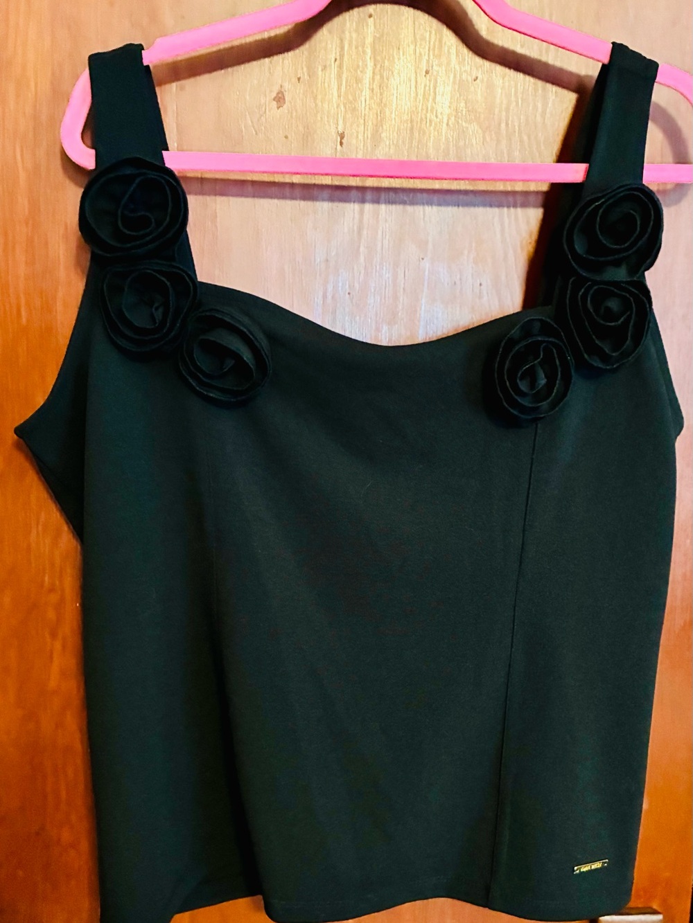 Nine West Black Floral Strap Sleeveless Top
